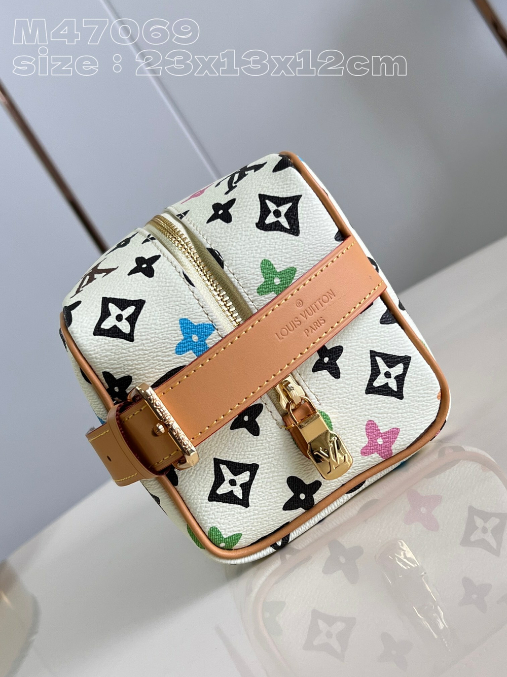 Louis Vuitton Locker Dopp Kit