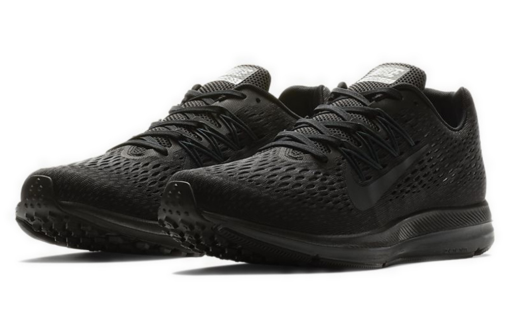 Nike zoom winflo 5 all black sales