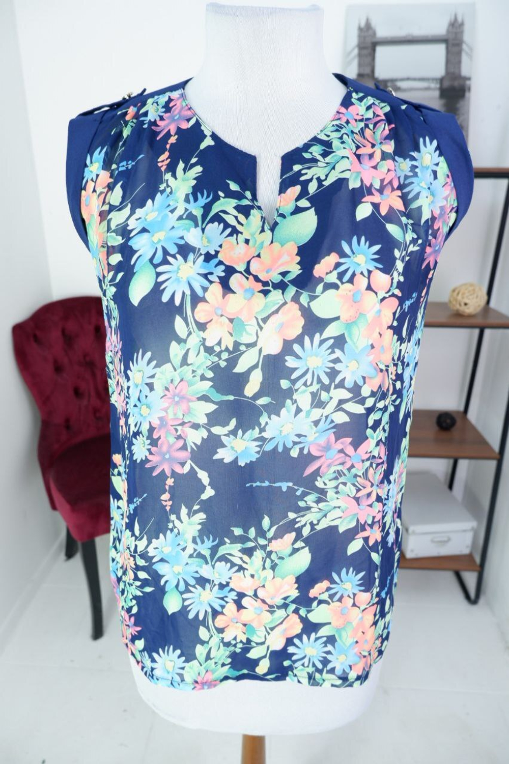 Блузка с цветочным принтом 44 размер