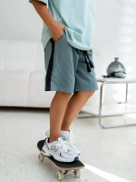 Спортивные шорты для мальчика на лето