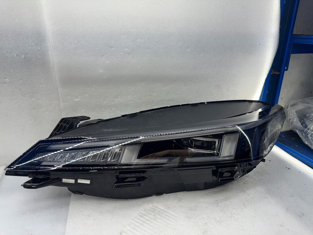 Оригинальная LED фара Changan Qiyuan A05