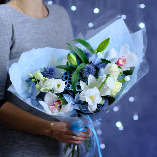 Купить Букет #307 с лилиями, орхидеями и тюльпанами