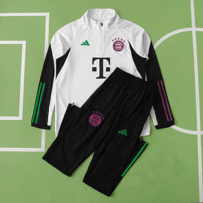 Тренировочный костюм «Баварии» 23-24 сезон