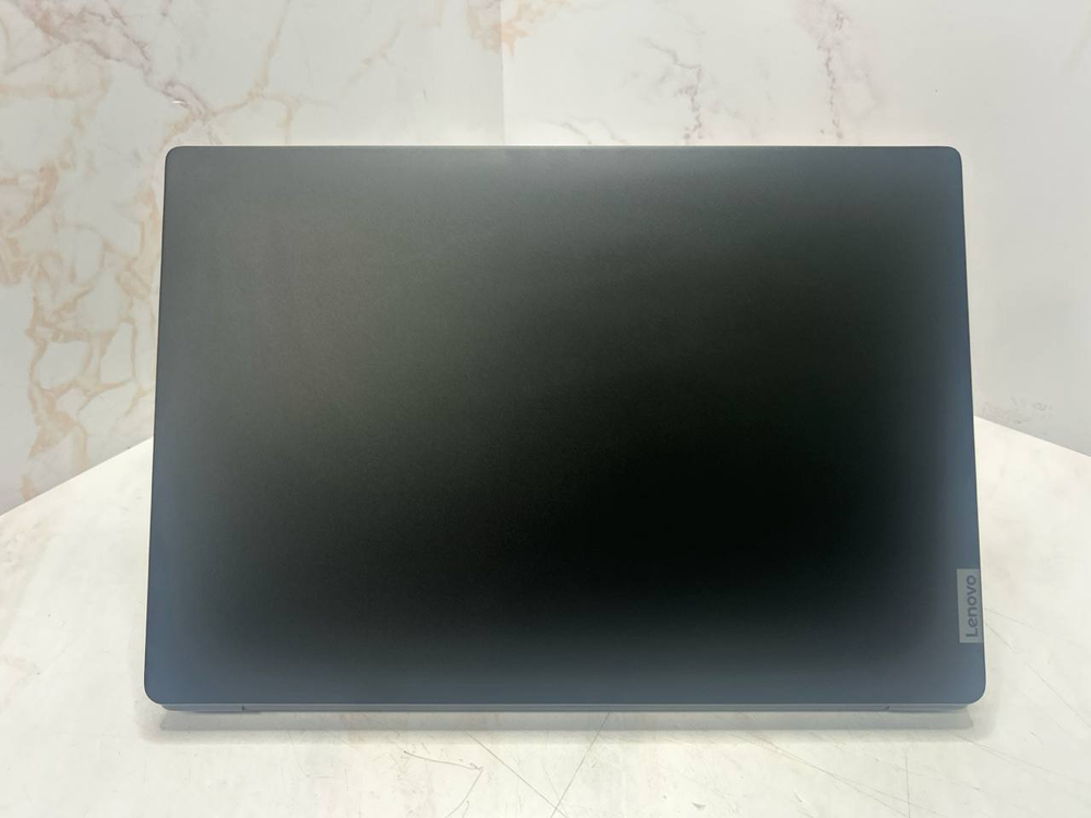 Ноутбук Lenovo 530s-14ARR. Конфигурация: Ryzen 7 2700U/8GB/256GB/Vega 10/Win 11/FHD