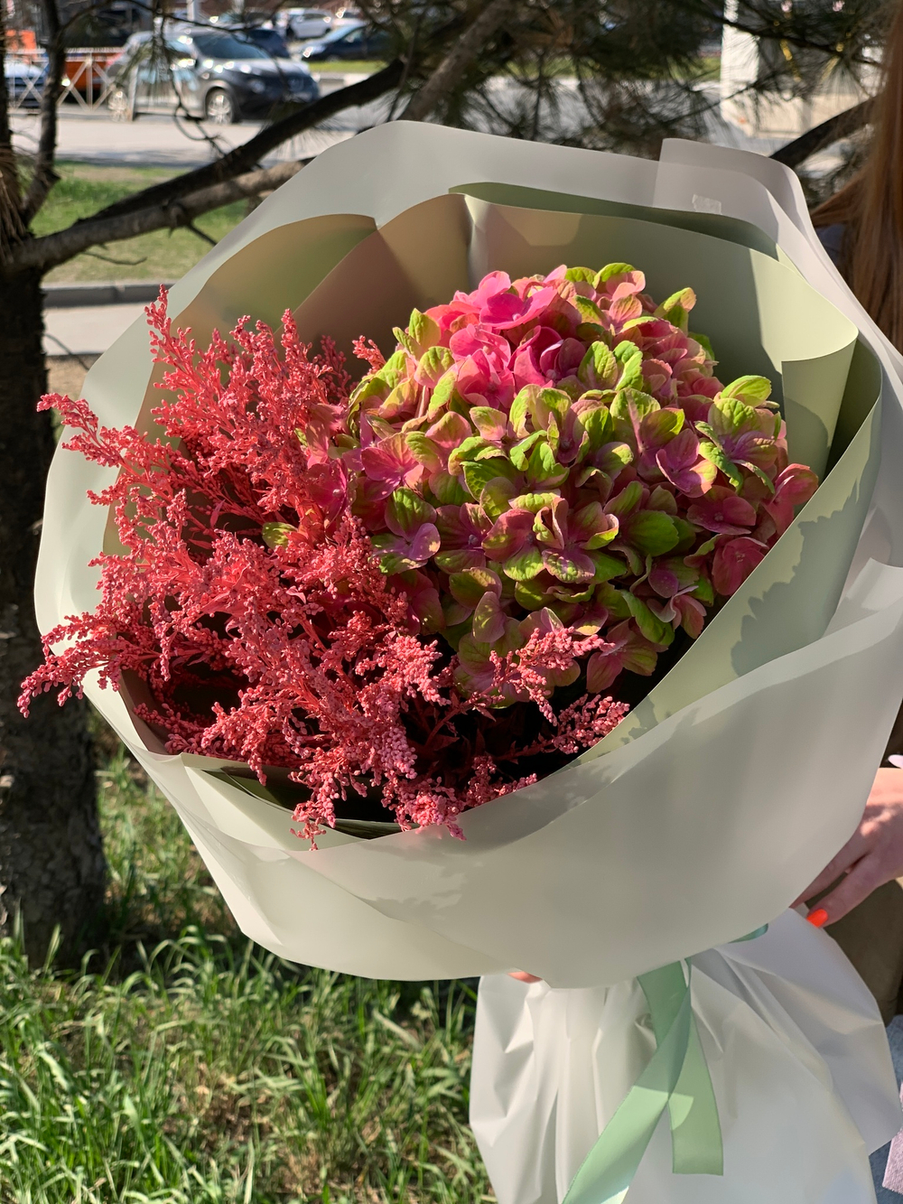 Букет цветов Гортензии + солидаго