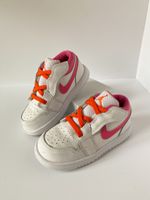 Кроссовки Nike, 24