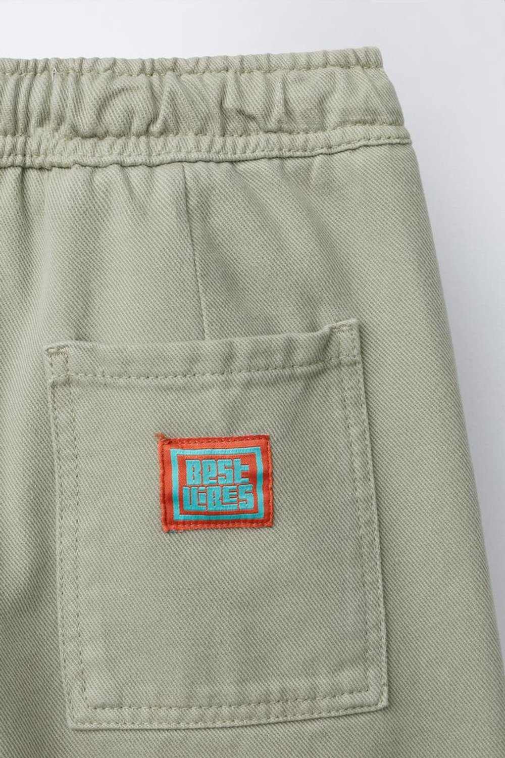 ZARA БРЮКИ BALLOON С ДЕКОРАТИВНЫМИ ШВАМИ, ЗЕЛЕНЫЙ