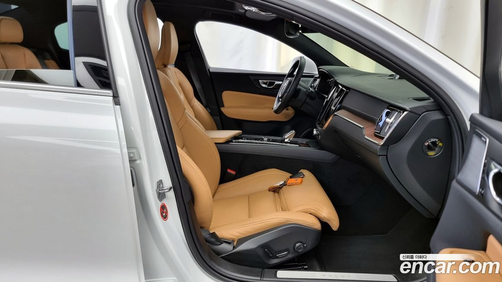 Volvo S60 3 Generation B5 Inscription (02.2022)