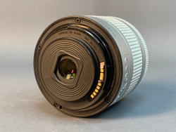Canon 200D Kit 18-55mm 2600 кадров