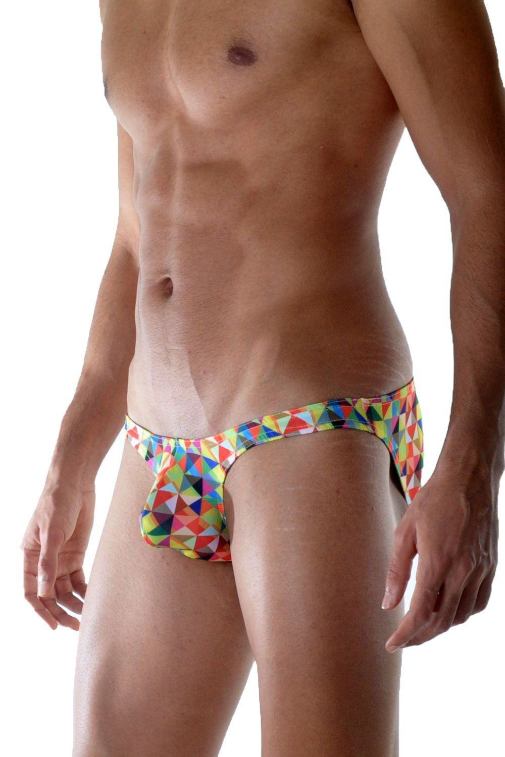 Яркие трусы-слипы с цветным геометрическим узором