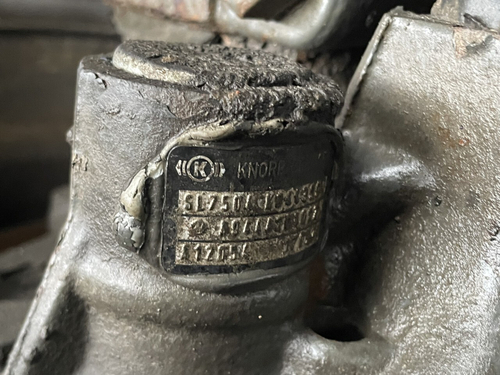 Суппорт задний левый