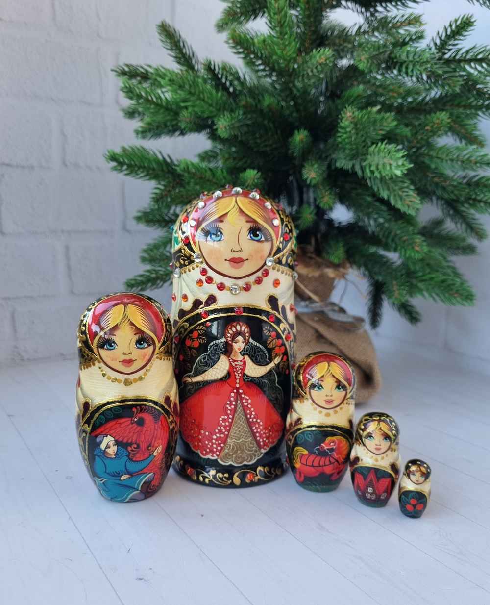Матрешка сказка микс 5мест 15см