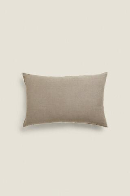 ZARA HOME ЧЕХОЛ НА ПОДУШКУ С ОВЕРЛОКОМ, СЕРОВАТО-КОРИЧНЕВЫЙ