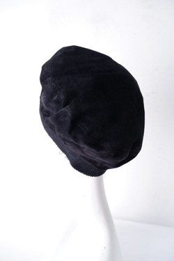 Берет замшевый