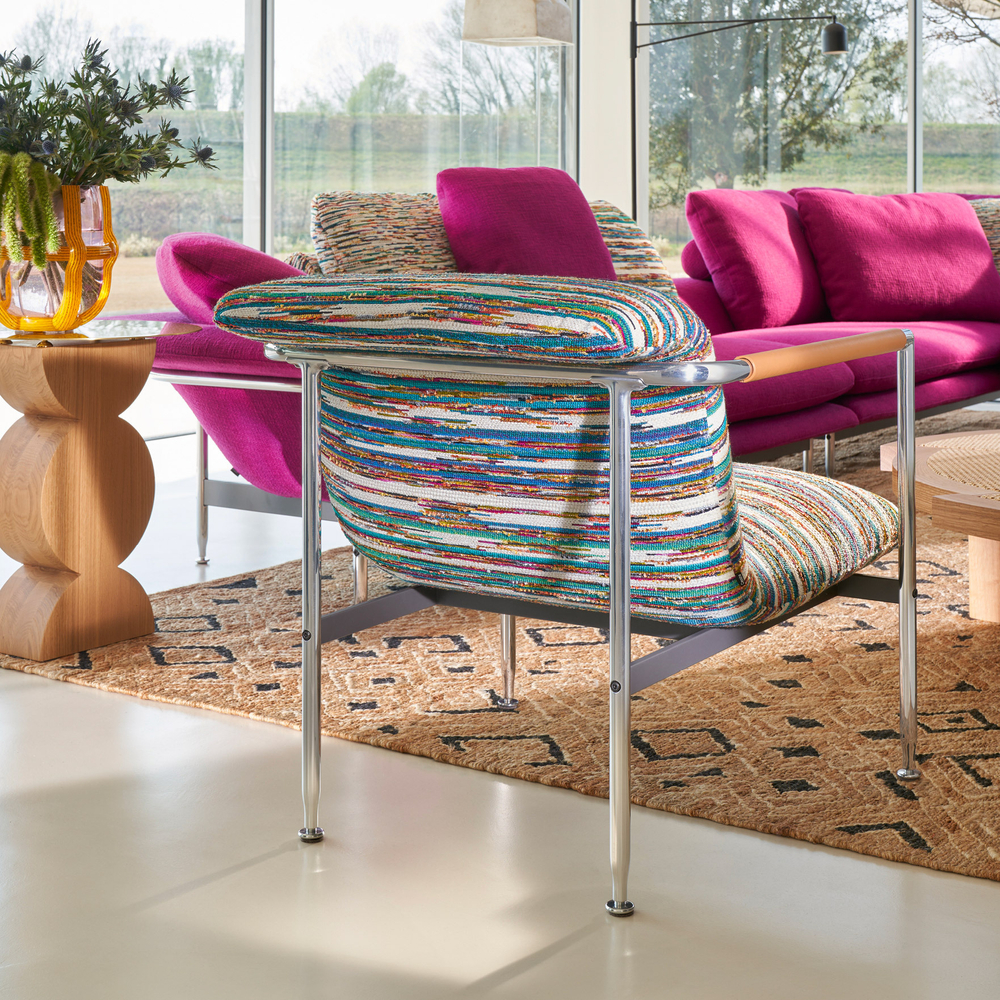 Кресло Cassina ESOSOFT ARMCHAIR