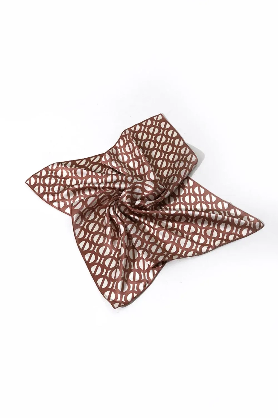 Шелковый платок крупный паттерн