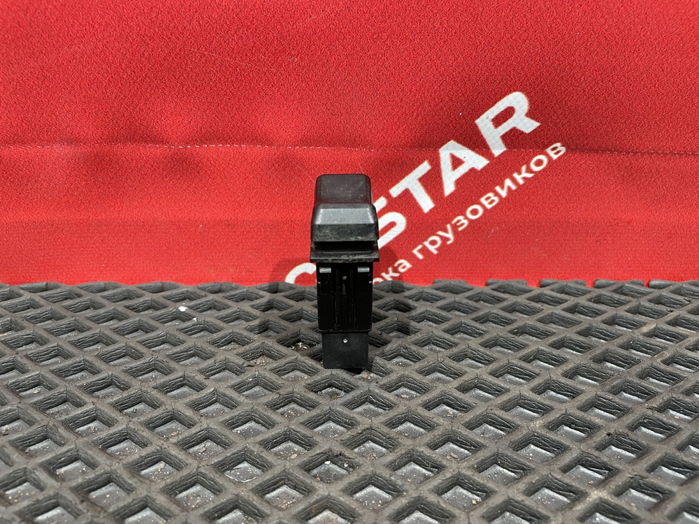 Кнопка аварийной сигнализации