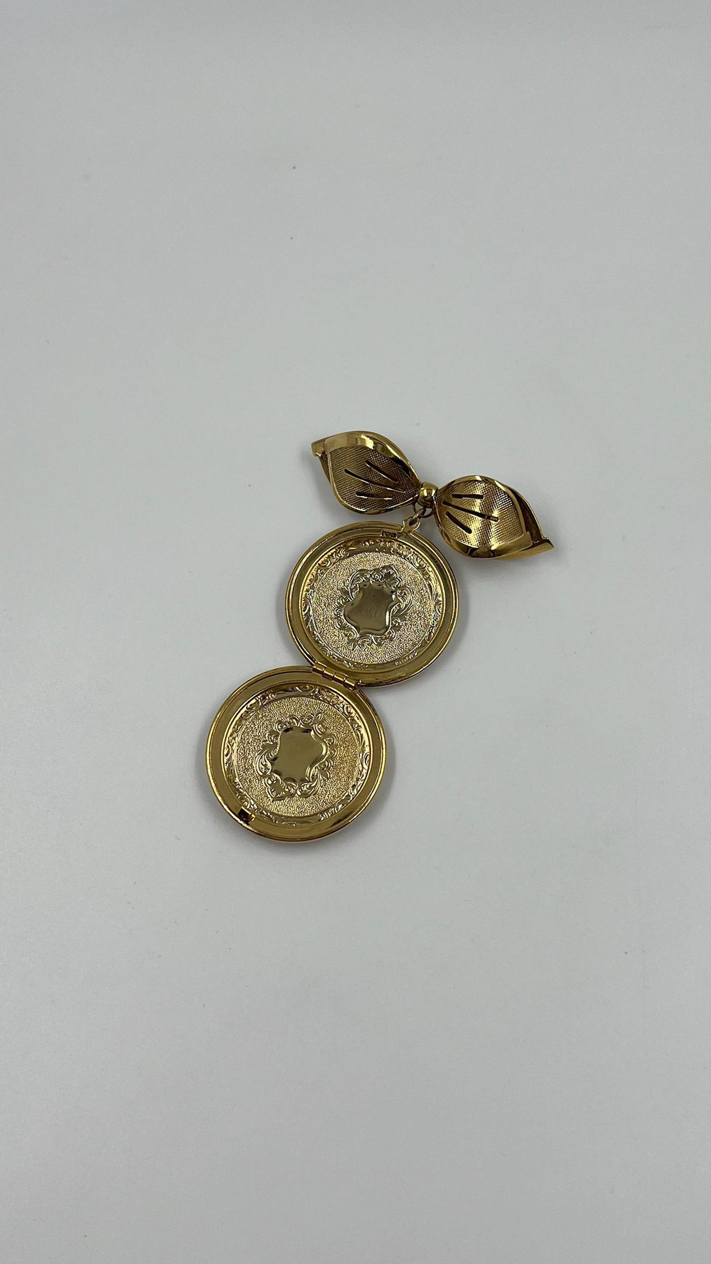 Брошь локет