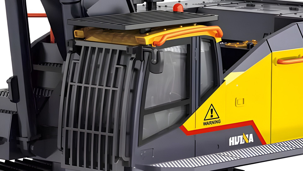 Радиоуправляемый экскаватор HUINA масштаб 1:14 2.4G - HN1592-1 , версия с двумя дополнительными насадками в комплекте , новинка 2025г