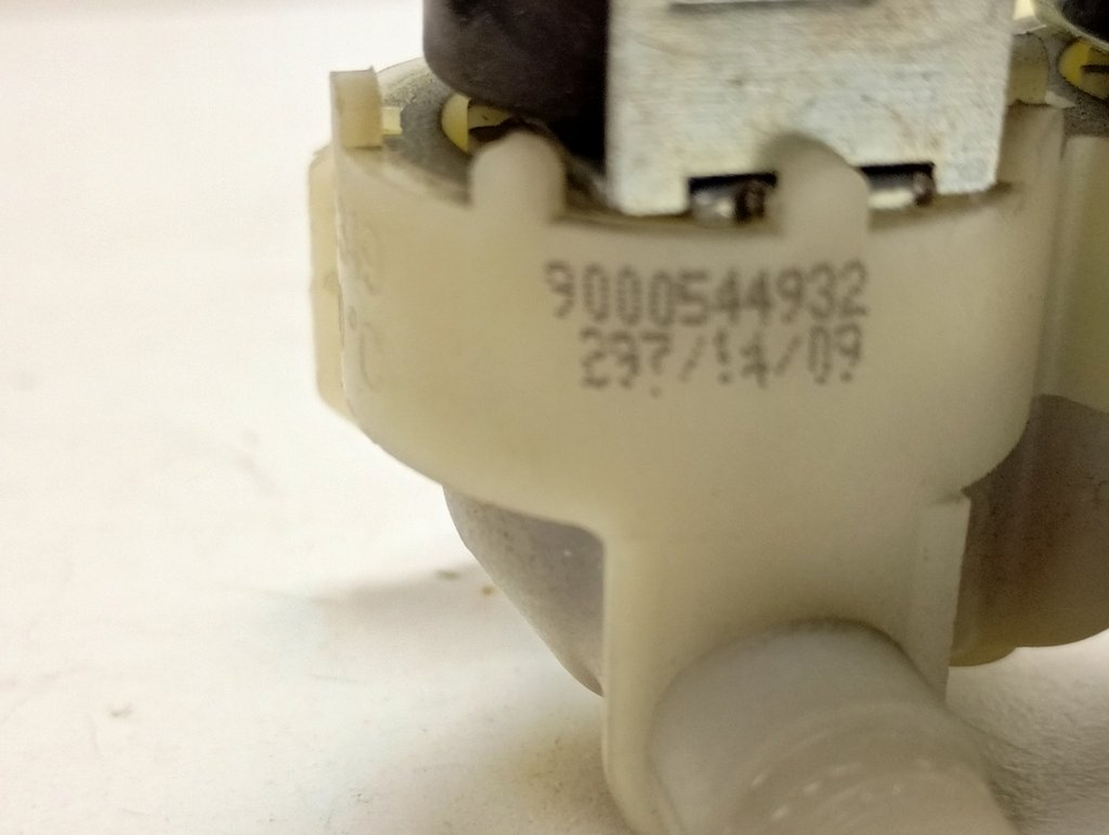 WLK24263OE/02 кт75 Клапан подачи воды для стиральной машины Bosch 9000544932 б/у