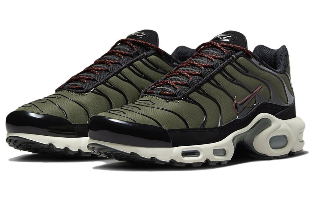Кроссовки Nike Air Max Plus