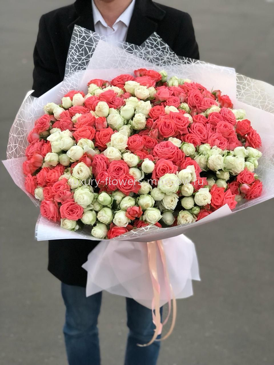 125 кустовых роз микс