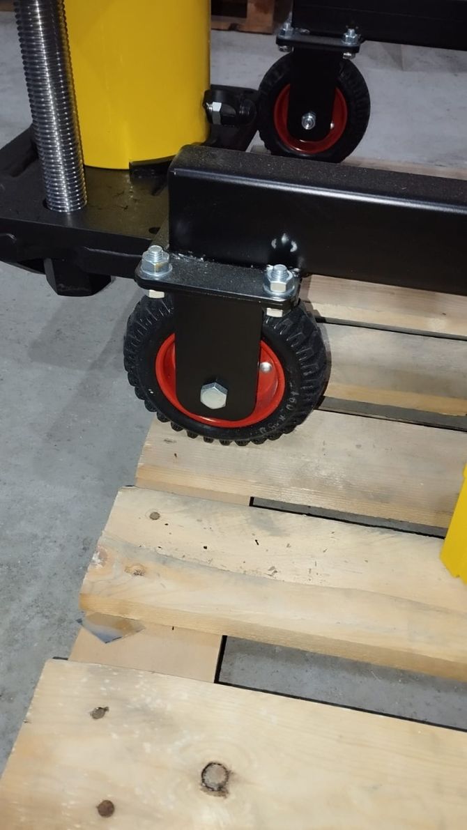 ТИТАН (ТТН-101П) Выпрессовщик шкворней гидравлический, на тележке, с пневмоприводом, 100 т