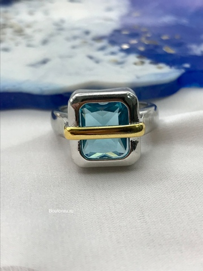 Кольцо серебро и золото с синим (лазурным) камнем