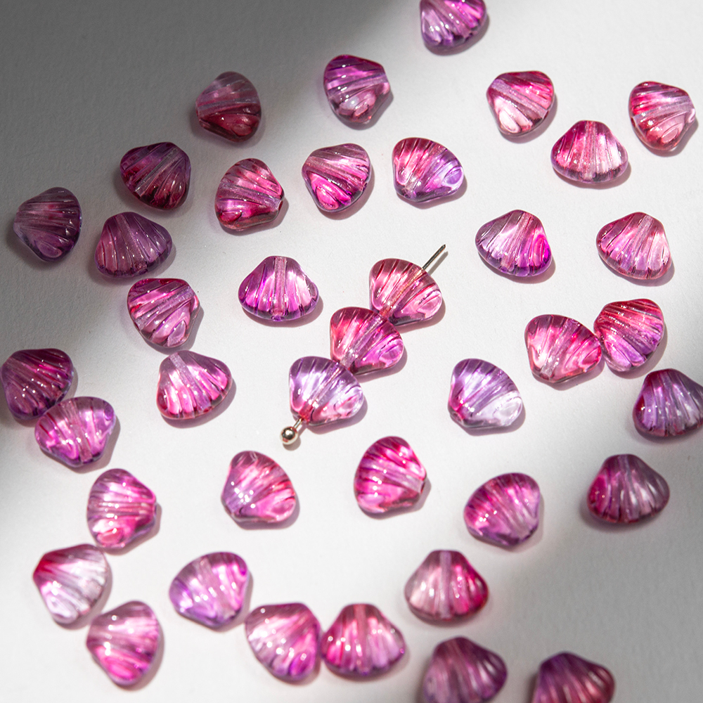 Стеклянная подвеска "Ракушка", 8,7*7,3мм, фиолетово-розовая