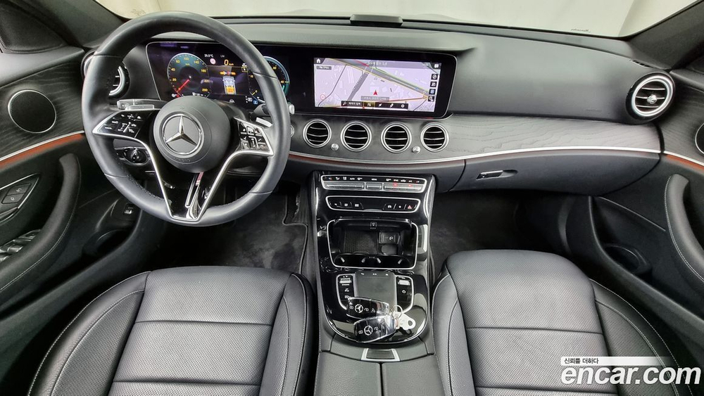 Mercedes-Benz E-Class W213 E250 Avangarde (01.2022)
