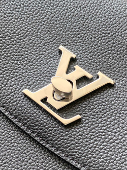 Louis Vuitton Lockme Ever MM