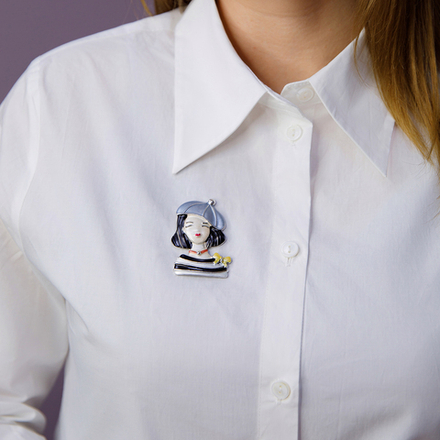 Брошь Shadore Девочка в берете XZ1479.2 BW/S