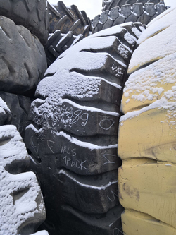 33.00R51 Bridgestone VRLS шина б/у
