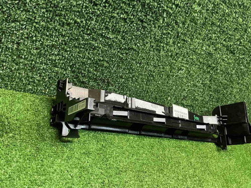 Кронштейн радиатора правый Mercedes E W213 (16-23)