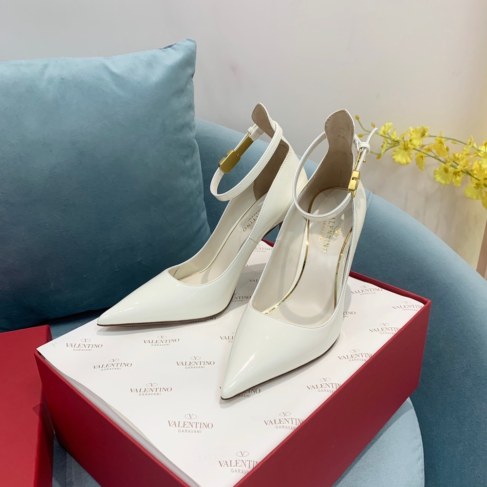 Valentino Tan-Go Pumps