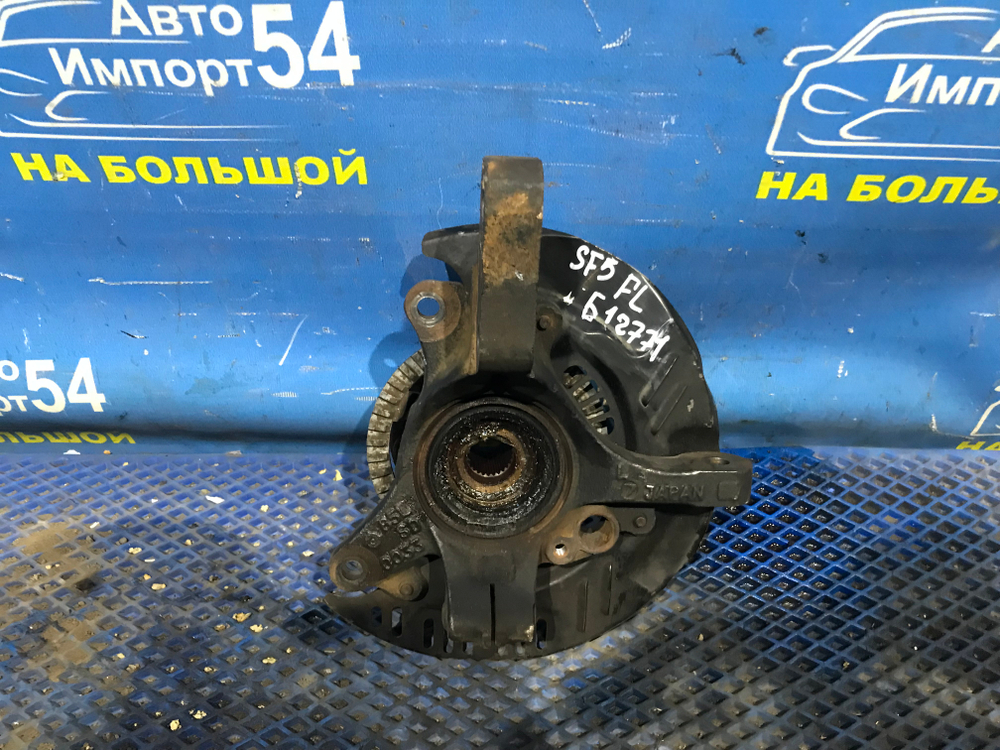 Ступица передняя левая SUBARU FORESTER 1997-1999