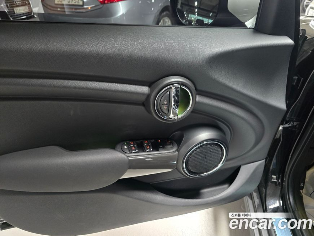 Mini Cooper 5 даерей HIGH (05.2021)