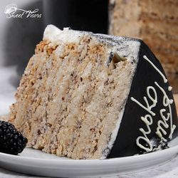 Ореховый торт Эстерхази торты на заказ Кондитерская Sweet Visors Сладкие Козырьки Светланы Дегтеревой СПБ торты на день рождения, юбилей, детский праздник. Торты и десерты для мужчин, девушек, мальчиков и девушек. Большой выбор десертов.