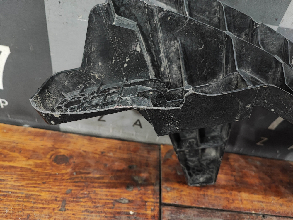 Кронштейн фары левый Haval F7 1 19-24 Б/У Оригинал 4121305XKQ00A