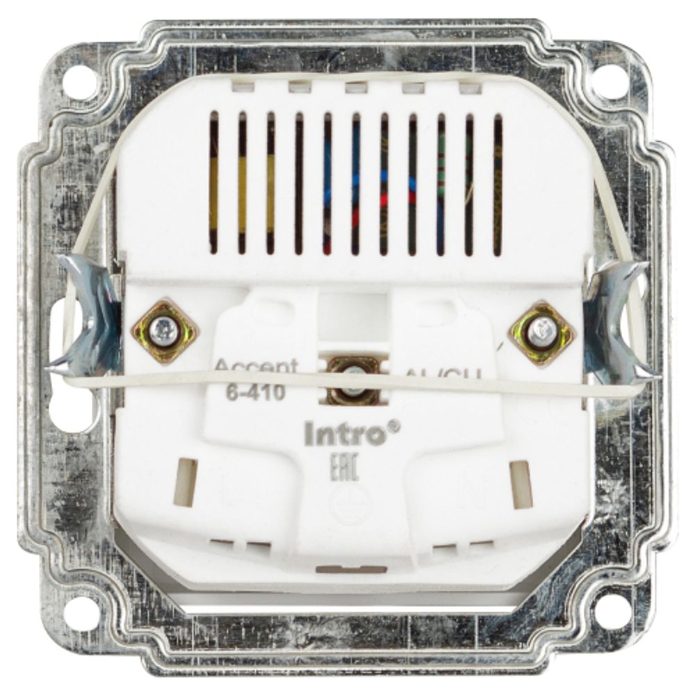 Розетка Intro Accent 6-410-01 с заземлением 2P+E Schuko со шторками 16А-250В + 2хUSB IP20 СУ белый | Intro
