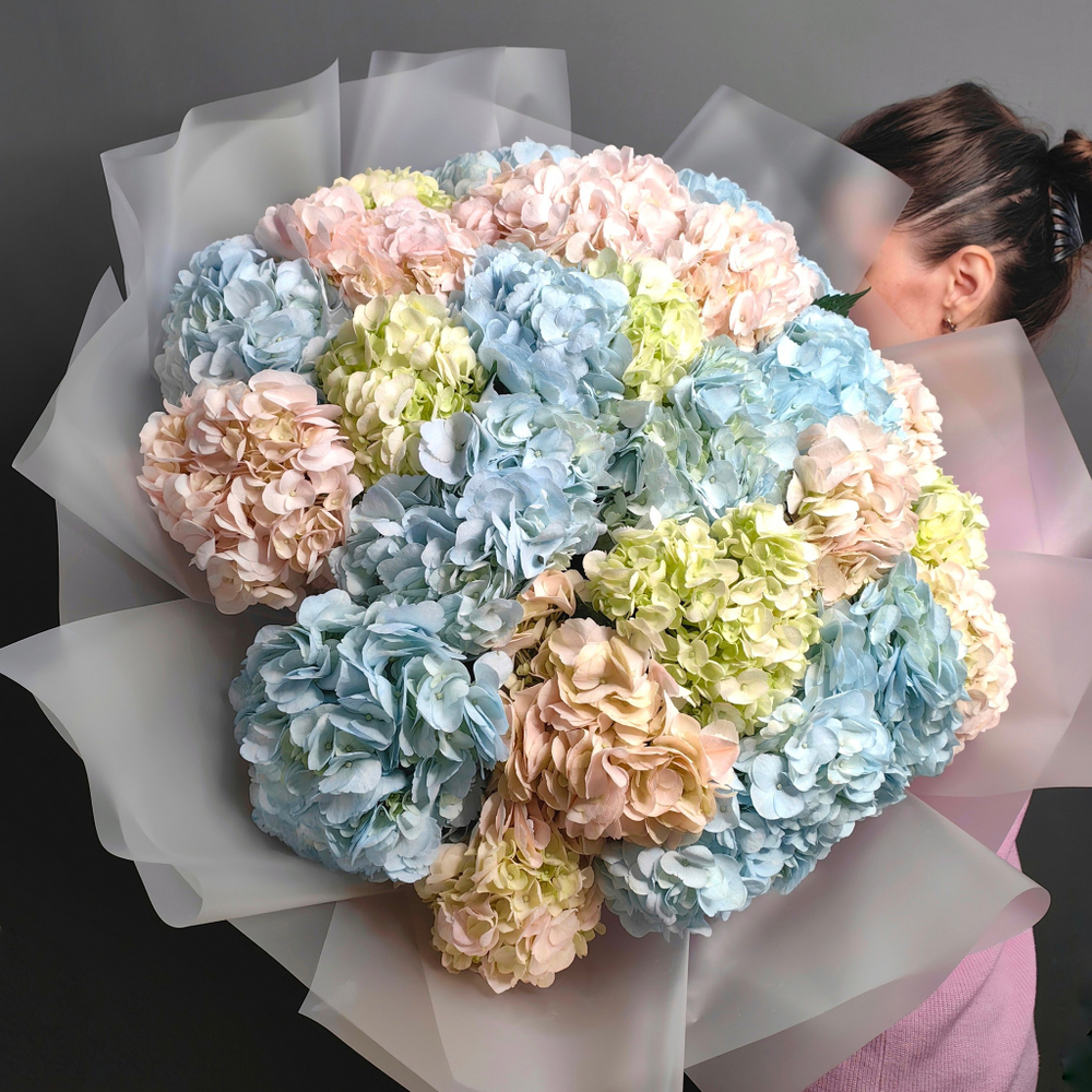 Букет из 25 гортензий