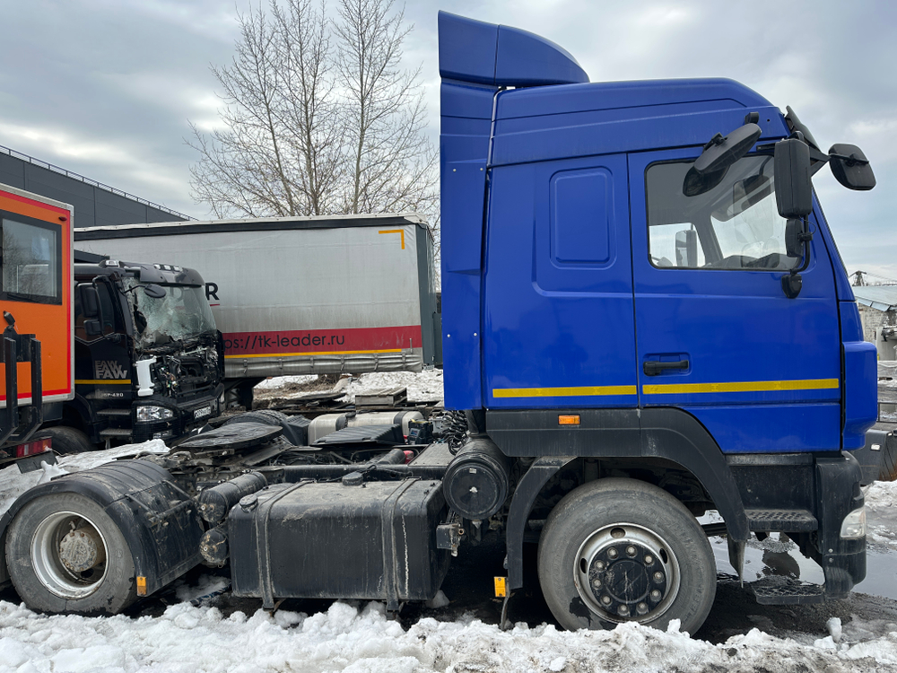 МАЗ 5440 4x2 Седельный тягач 544008-070-031 (Дизельный, 14,9 л, 397 л.с., МТ)