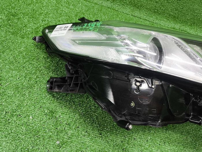 Фара правая Toyota Camry xv70 (2017-2021) LED