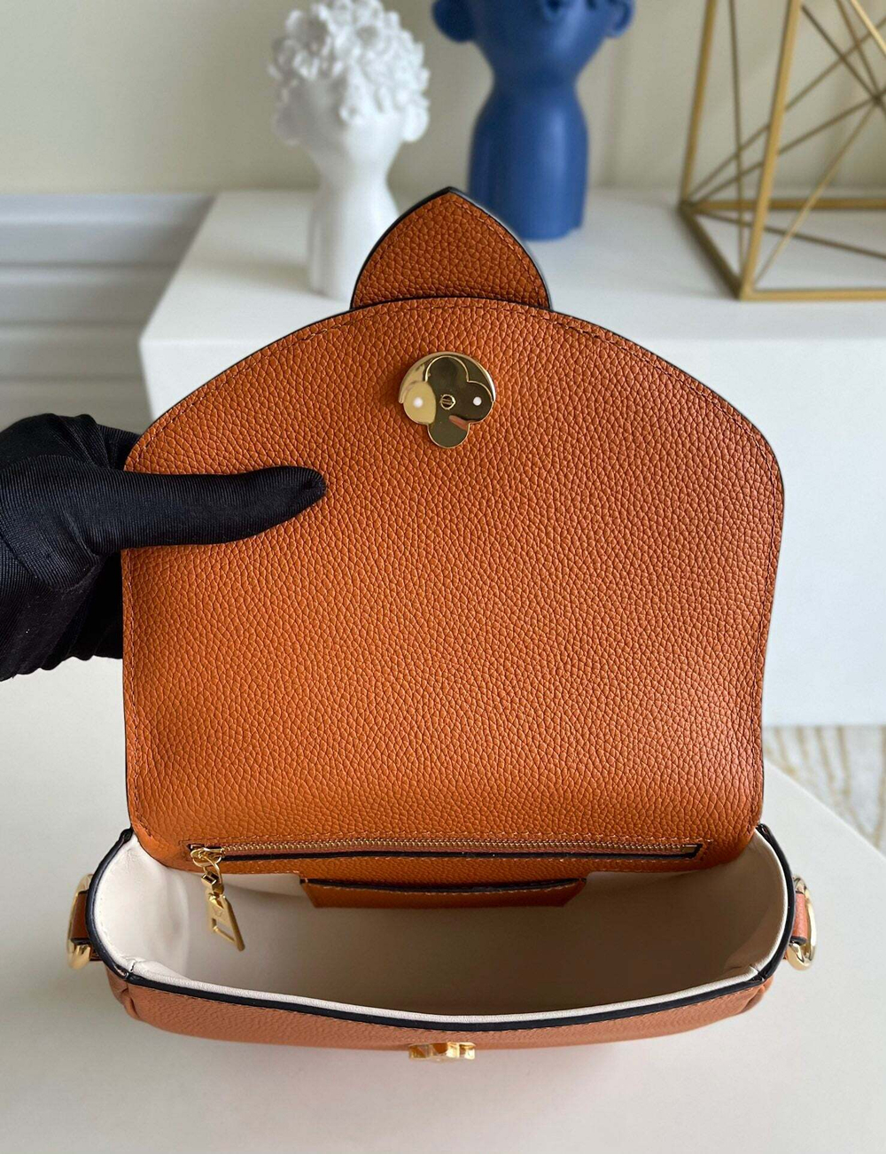 Louis Vuitton Pont 9 Soft PM