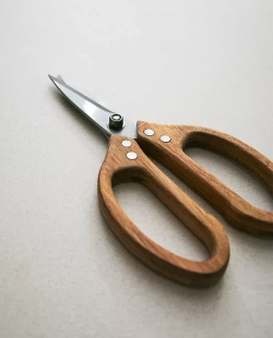 ZARA HOME ДЕРЕВЯННЫЕ КУХОННЫЕ НОЖНИЦЫ, СВЕТЛО-БЕЖЕВЫЙ