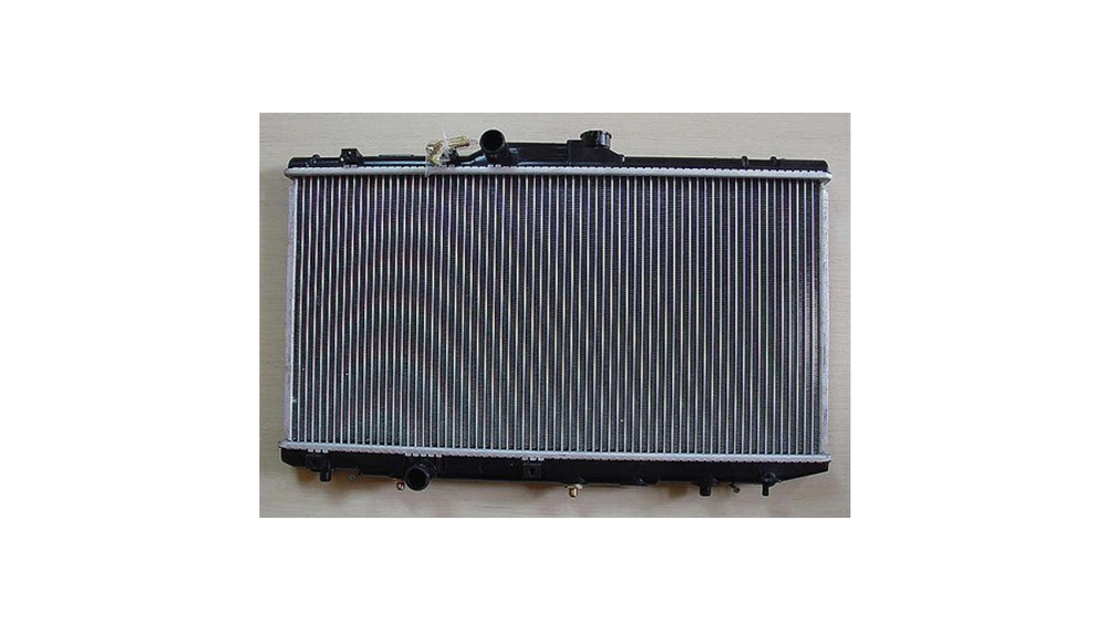 Радиатор охлаждения Toyota Corolla 7 E100