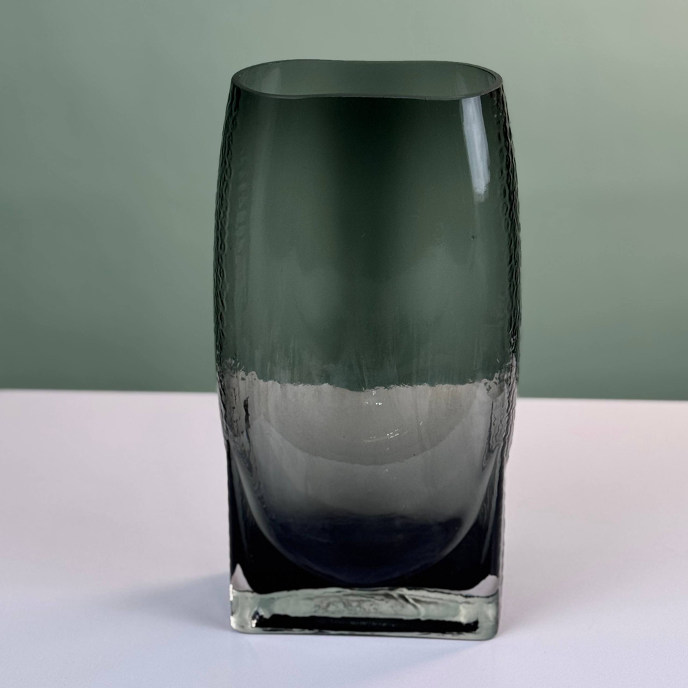 Ваза стеклянная