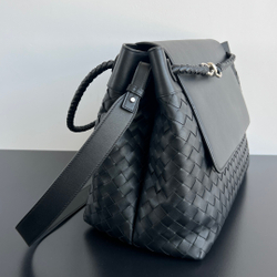 Bottega Veneta Large Andiamo Messenger 43 cm