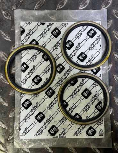 Сальник 07145-00065