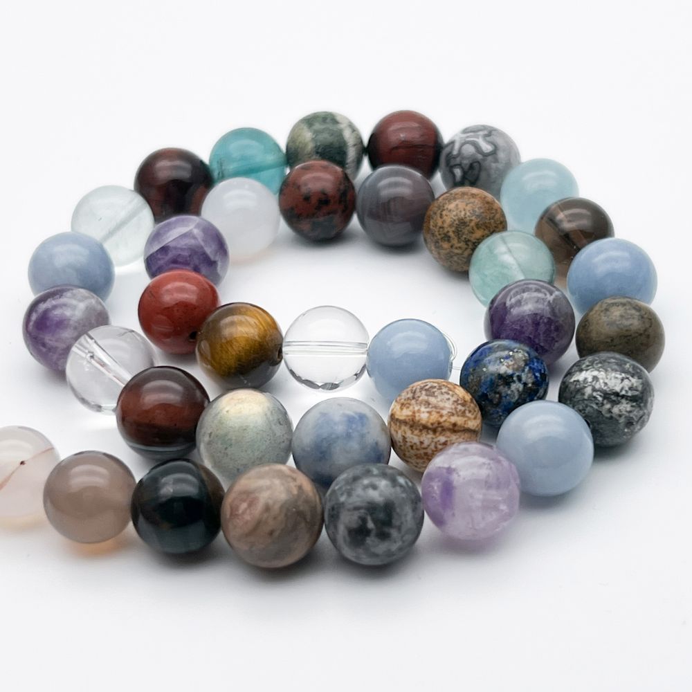 Натуральные камни микс, диаметр около 10-10,6 мм, цена за нить 38 шт